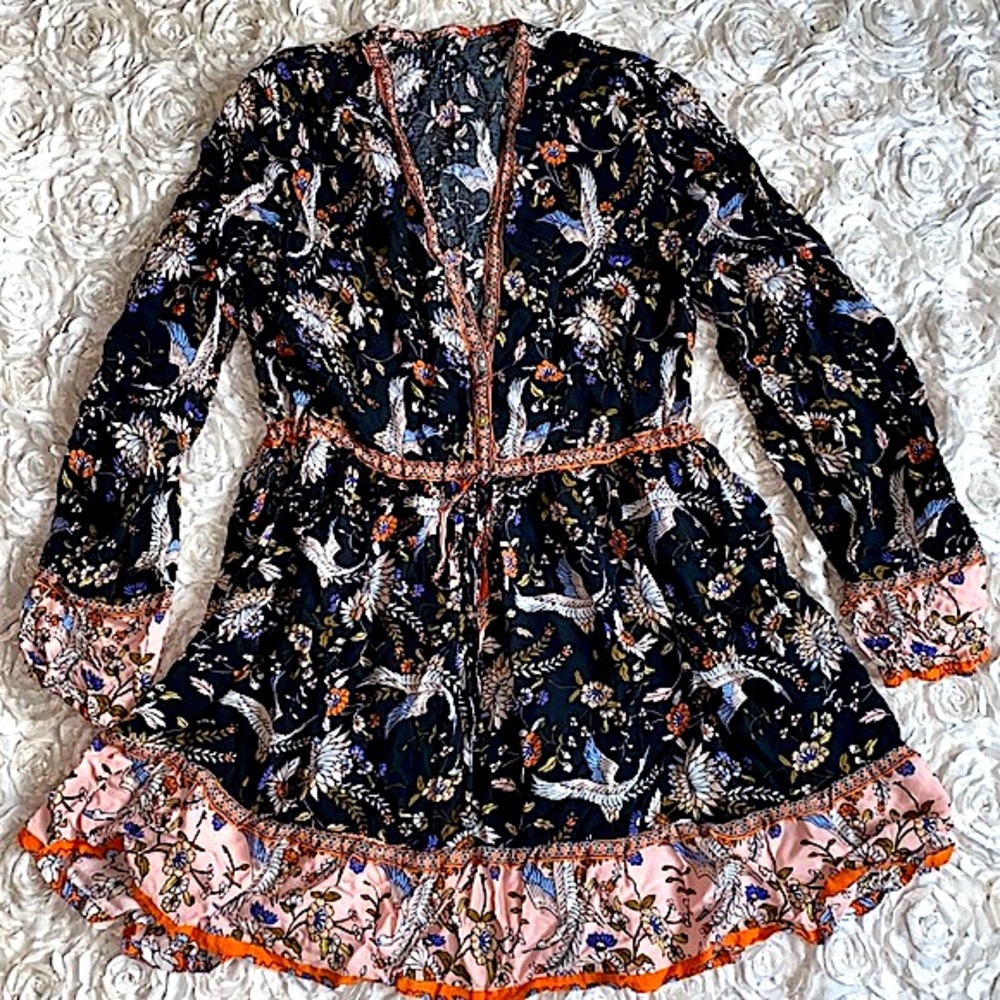 Like new long sleeve bird printed dress size medium - Picture 1 of 5